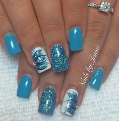 French Tip Acrylic Nails With Nail Art, Summer Nails 2023 Turquoise, Fun Gel Nails Ideas Summer, Diamond Nail Designs Short Nails, Periwinkle Nails Designs Sparkle, Nails Inspiration For Birthday, Acrylic Nail Designs Teal, Finger Nails Colors, Summer Nails 2023 Color Trends Square