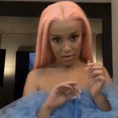 Cardi B Funny Face, Short Humor, Funny Faces, Kanye West, Reaction Pictures, Mood Pics