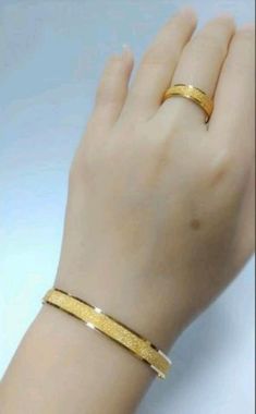 လက်ကောက် Design, Simple Kada Designs Gold, Bangals Design In Gold Latest, Gold Bangals Design Latest, Simple Gold Bangle, Simple Craft Ideas, Bracelet And Ring