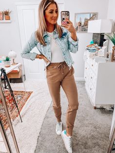 Spring Outfits Dresses, Joggers Outfit, Brown Pants, Work Outfits Women