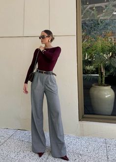 Outfits With Trousers Classy, Light Summer Fall Outfits, Mid 20s Outfits, Mid 20s Fashion Outfits, Realtor Fits, Corporate Fits, Adrette Outfits, Wide Legged Pants, Fest Outfits