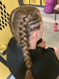 Cute Gymnastics Hairstyles For Meets, Sweatproof Hairstyles, Track Meet Hair, Cool Braided Hairstyles For Sports, Paint Ideas 2023, Braided Hairstyles For Sports, Meet Hairstyles, Rugby Hairstyles