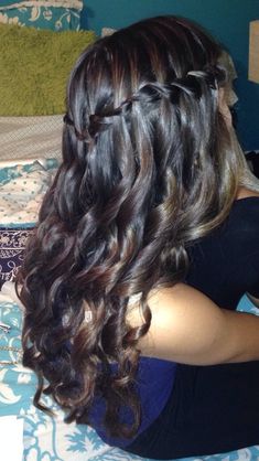 Gorgeous trendy hairstyle ideas for long hairs Curled Braided Hairstyles, Waterfall Braid Wedding Hair, Braid With Curls, Waterfall Braid With Curls, Long Hair Braided Hairstyles, Grad Hair, Hair Down Styles, Waterfall Braid Hairstyle, Easy Party Hairstyles