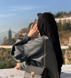 Hijab Instagram, Beautiful Profile Pictures, Hijab Style Casual, Cute Instagram Pictures, Best Poses For Pictures, Cute Friend Pictures