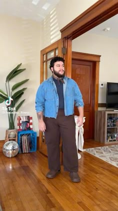 Butch Fashion Plus Size, Fat Men Outfit, Fat Guy Outfits, Fat Men Style, Plus Size Men Outfits, Chubby Men Fashion, Fat Guy Fashion, Butch Fashion, Masculine Fashion