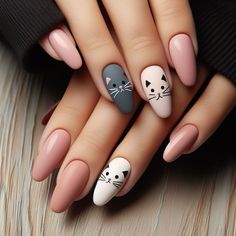 Cat almond nails pastel pink Almond Nails Cat Design, Cats Nails Design, Nails With Cat Designs, Nail Art For Almond Shaped Nails, Gel Almond Nails Ideas, Nail Cat Design, Cat Nail Designs Cute, Cat On Nails