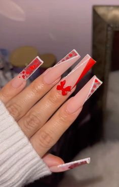 nails by @ itssme.lenaa on ig✨ #gelxnails #chicago #longnails Pointy Nails, Fancy Nails Designs, Colored Acrylic Nails, Nails Design With Rhinestones, Cute Acrylic Nail Designs, Nails For Kids