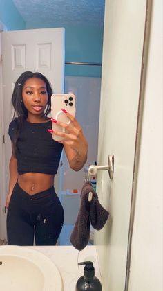 Best Rapper Alive, Weight Workout Plan, Best Rapper, African Beauty, Cute Simple Outfits, Body Goals, School Outfits, Black Is Beautiful, Fitness Inspiration