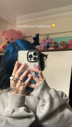 Roots Design, Blue Roots, Blue Ghost, Color Inspo