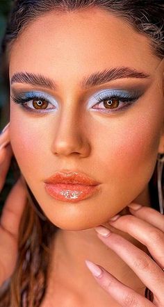 Brown Eyes With Blue Makeup, Blue Eye Makeup 2023, Blue Makeup Ideas For Brown Eyes, Makeup Brown Eyes Colorful, Bold Eye Looks For Brown Eyes, Blue Brown Makeup Look, Colored Eyeshadow For Brown Eyes, Blue Brown Eye Makeup, Blue Make Up Brown Eyes