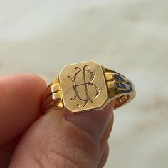 "A vintage 9 carat gold signet ring. The initials/letters engraved onto the face read \"BI\". This charming piece has a great shape and style. CONDITION: Wear consistent with age and use. Please see photos for more detail. ASSAYED IN LONDON, MADE CIRCA.1946 BAND WIDTH (NARROWEST): 3mm APPROX. FACE SIZE: 11mm x 10mm RING SIZE: UK: T | US: 9 1/2 WEIGHT: 6.0g (VCZ)" Modern Signet Ring, Letter Rings Initial, Signet Rings Women Vintage, 40th Gifts, Letter Ring, Monogram Ring, Gold Signet Ring