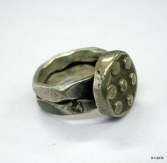 rare vintage ring antique tribal old silver ring traditional gypsy jewellery Lost Wax Rings, Vintage Engagement Rings Simple, Wax Ring, Foot Bracelet, Handmade Gold Jewellery, Baby Earrings, Simple Engagement Rings, Ring Antique, Bohemian Rings