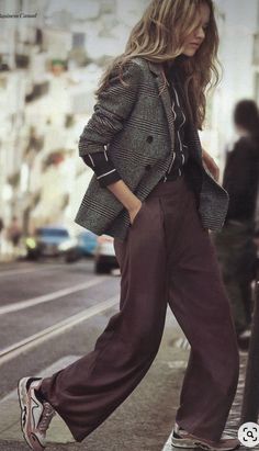 Best Fall Outfits, Sandro Paris, Rocker Chic, Cozy Vibes, Fashion Mistakes, Style Mistakes, Business Casual Outfits, Looks Style, Mode Inspiration