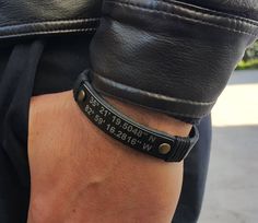 Ldr Gifts For Him, Leather Mens Bracelet, Mens Bracelet Personalized, Coordinates Jewelry, Coordinates Bracelet, Distance Relationship Gifts, Leather Anniversary Gift, Long Distance Relationship Gifts, 3rd Anniversary Gifts