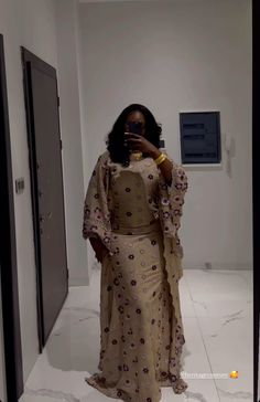 West African Eid Outfit Bazin, Eid Outfits African, Senegalese Clothing, Best African Dresses, African Inspired Clothing, African Models