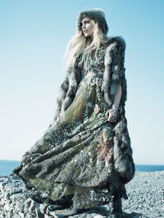 . Sasha Pivovarova, Viking Wedding, Vogue Us, Mode Boho, Call Of The Wild, Russian Fashion, Snow Queen, Fur Fashion, Valentino Garavani