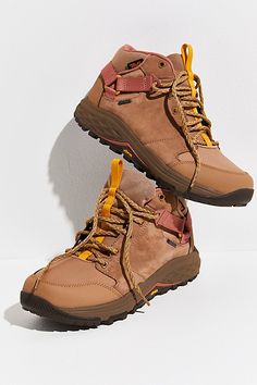 Tackle the trails in these rugged hiker boots from Teva featuring a waterproof design in durable leather and a lightweight and comfortable fit.* Made with recycled materials* Cushioned EVA midsole* Supportive fit Hiking Boots Aesthetic, Granola Shoes, Women’s Hiking Boots, Summer Hiking Boots, Hiker Boots, Family Hiking, Hiking Essentials, Weather Boots, Seat Belts