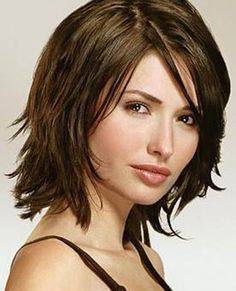 haircuts for women in forties | Gallery of Hairstyles for Women In Their 40s Medium Hair Styles For Women, Bronde Balayage, Layered Hairstyles, Haircut Styles, Wavy Hairstyles, Mid Length Hair, Sandra Bullock, Medium Hair Cuts