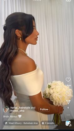 Hair Styles For Engagements, Dreamy Wedding Hairstyles, Wedding Hair One Side Up, Long Hairstyles Event, Bridal Curled Hair Down, Hollywood Hair Wedding Brides, Wedding Hair With Veil Brunette, Bride Hairstyles Waves, Bridal Hair For Sweetheart Neckline