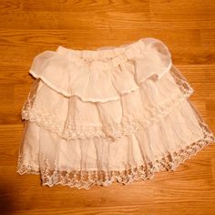 Never Worn $15 Obo It’s Not Bright White Look Just Like Pic ( Off White) White Look, Kids Bottoms, Mom And Baby, Bright White, H&m, Color White, Off White, Skirt, Lace