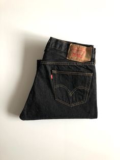 Levis Jeans Men, Levis 501 Men, Leg Photo, Granola Outfits, Mens Levis, 90s Levis, Levis Vintage Clothing, Mens 90s, Earth Shoes