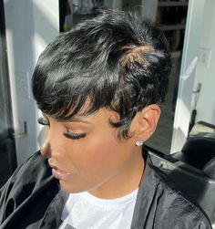 Pixie Haircut For Black Women With Highlights, Short Hairstyle Women Real Hair, Soft Taper Haircut, Black Woman Shaved Sides, Rhianna Hair Styles, Short Hair Cuts On Black Women, Pixie Haircut Side Part, Pixie With Short Sides