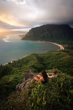 best oahu hikes Makua Beach, Hawaii Activities, Volcanic Mountains, Oahu Travel, Waikiki Beach, Honolulu Hawaii