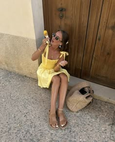 Mallorca Aesthetic Outfit, Mallorca Outfit, Mallorca Aesthetic, Granola Life, Short Yellow Dress, Chica Chola, Dinner Outfit Casual, Latina Outfits, Stile Hijab