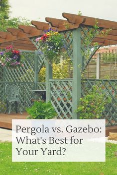 Adding a pergola deck to your home will give you a beautiful place to relax and enjoy the outdoors. These decks are a great addition to any home, and can be customized to fit your needs. Pergola Lattice, Pergola On Deck, Terrace Shade, Yard Pergola, Lattice Panels, Cottage Patio, Pergola Gazebo, Backyard Structures, Pergola Diy