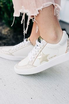 Fancy Sneakers, Glitter Sneakers, Cute Sneakers, Star Sneakers, Cute Sandals, Beautiful Style