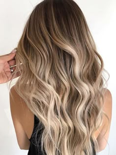 Blonde Honey, Balayage Blond, Blond Balayage, Gorgeous Hair Color, French Home, Beautiful Hair Color