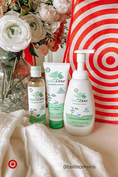 Make your baby’s bath time routine enjoyable with these skin care faves. Help protect their delicate skin with a moisturizing oil, nourishing foaming wash and soothing lotion. The ultra-gentle & fragrance-free formulas are just perfect for Baby’s face, body and hair. Bath Time Routine, Herbal Coffee, Colton Underwood, Diy Laundry Detergent, Baby Care Products, Eco Friendly Diy, Smoothie Bowl Healthy, Diy Snacks, Diy Bowl