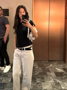 A Love Letter White Top Black Pants, White Pants Winter, Scandi Fashion, White Pants Outfit, White Pant, What Do I Wear, Simple Style Outfits, Uni Fits, Black White Outfit