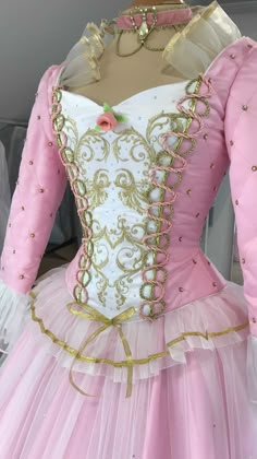 Damsel In This Dress, Princess And The Pauper, Disney Princess Fashion, Fancy Wedding Dresses, Fashion Design Collection, Fantasy Dresses, Disney Cosplay, Princess Gown