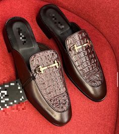 Genuine Leather Men's  Dress Shoes brown Alligator Men Shoes Size 7-11US Brown Men Shoes, Mens Brown Dress Shoes, Mens Slip On Loafers, Mens Clogs, Mule Shoes, Clogs And Mules, Business Shoes, Shoes Brown, Clogs Shoes