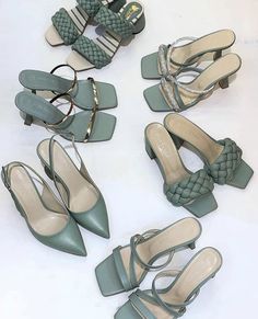 Girly Sandals, Stylish Shoes Heels, Hairstyles Athletic, Easy Volleyball Hairstyles, Elegant Shoes Heels, Green High Heels, Heels Aesthetic, Fashion Shoes Heels, Cute Shoes Heels