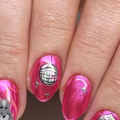 Pink Disco Ball Nails, 28th Birthday Nails, Abba Nails Ideas, Disco Nail Ideas, Disco Party Nails, Disco Ball Nails Designs, Disco Themed Nails, 70s Disco Nails, Mirror Ball Nails