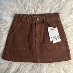 Zara Girls Size 10yr. Brown Cargo Skirt. New With Tag Brown Cargo Skirt Outfit, Brown Cargo Skirt, Front Zipper Skirt, Cargo Skirt Outfit, Costume Concepts, Wag Dr, Girls Tulle Skirt, Pleated Denim Skirt, Christmas Clothes