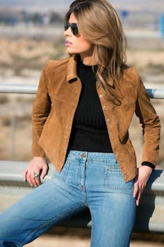 Ms Treinta - Moda y tendencias by Alba Zapater. - Fashion Blogger -: SOBRE TODO, ANTE Western Rodeo Outfits, 70s Inspired Outfits, Outfits Juvenil, Outfit Elegantes, Spain Fashion, Rodeo Outfits, Outfit Mujer, Suede Dress