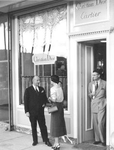 Famous Interiors, Dior Store, Couture Dior, Dior Boutique, 1950 Fashion, Dior Forever, Dior Dress, Dior Vintage