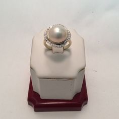 14k Yellow Real Solid Gold Pearl Diamond Lady Ring Band Size 6 6.00gr .35ct Diamonds Solid Real Yellow Gold Metal Type: 14k Solid Real Yellow Gold Weight: 6.00 Grams Size: 6 Diamonds: H Si2 Total Of .35ct Of Round Diamonds Pearl ; 12mm Fresh Water Pearl Comes With A Gift Box Retail $1978.00 Formal Sterling Silver Diamond Ring With Pave Setting, White Gold Pearl Ring With Brilliant Cut For Anniversary, White Pearl Ring With Prong Setting For Formal Occasions, Anniversary White Gold Pearl Ring With Brilliant Cut, Formal White Pearl Ring With Prong Setting, Classic Yellow Gold Pearl Ring In Sterling Silver, Fine Jewelry White Gold Pearl Ring With Prong Setting, Classic White Jewelry Stamped 14k, Classic Pearl Ring With Prong Setting For Formal Occasions