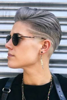 Undercut Lines Design Women, Shaved Female Hairstyles, Shaved Sides Haircuts For Women, Shaved Lines In Hair Women, Fade Lines Haircut, Men Shirt Haircut, Fades On Women, Womens Faded Short Hair, Undercut Lines Design