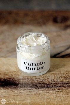 Cuticle Butter, Cuticle Cream, Diy Kosmetik, Homemade Lotion, Homemade Bath Products, Diy Body, Diy Health, Natural Beauty Tips, Beauty Recipe