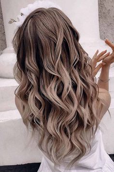 Long Hair Waves, Beach Wave Hair, Dance Hairstyles, Trendy Hairstyle, Hairstyles Long, Haircuts For Long Hair, Long Hairstyles, Hairstyles Medium