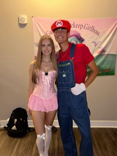 Princess From Mario Costume, Halloween Costumes Couples Mario And Princess Peach, Mario Peach Costume, Grease Sleepover, Couples Costume Aesthetic, Mario And Peach Costume, Couple Costume Disney, Mario And Peach Costumes For Couples, Cute Couple Halloween Ideas