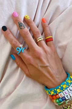 💅 Next time you get a manicure paint your nails the seven chakra colors. Use each finger to hold your right nostril down. Breathe in the color of that nail and imagine your entire body filling up with that color! Mismatched Nail Art Short, Artsy Short Nails, Mix Matched Nails, Peggy Gou Nails, Mix Match Nail Designs, Simple Funky Nails, Short Funky Nail Designs, Funky Nails Short, Short Maximalist Nails