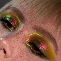 👁〰️👁 | 👀 @clionadhcosmetics Forge Light 👀 @natashadenona Yucca #multichromeeyeshadow #creativemakeup #brightmakeup #sparklymakeup… | Instagram Aquarium Date, Sparkly Makeup, Bright Makeup, Face Art Makeup, Bold Makeup, Dark Makeup