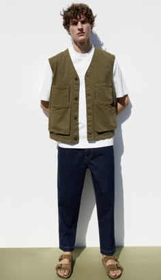 Utility Mens Fashion, Fishing Vest Outfit Men, Men’s Travel Outfits, Mens Gilet Outfit, Fisherman Vest Outfit, Men’s Vest, Men Vest Outfits Casual Street Styles, Men’s Vest Outfit, Vest Mens Outfit