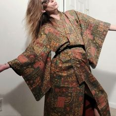 Epic Vintage Mid Century Kimono From Japan. Detailed Tapestry Design In Rich Shades Of Brown, Brick, Rust, Green, Yellow, And Blue. Metallic Gold Weave Throughout. Fully Lined Interior With Rust And White Color Block Design. May Be Worn Belted Or Open As Jacket. One Size Fits Most But See Measurements To Confirm. Pit To Pit - 23 Sleeve - 15 Length - 62 Brown Brick, Color Block Design, Japanese Silk, Shades Of Brown, Silk Kimono, Sleepwear Robe, Yellow And Blue, Block Design, Tapestry Design