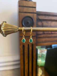 Dope Jewelry, Classy Jewelry, Funky Jewelry, Jewelry Lookbook, Velvet Pouch, Huggie Hoop Earrings, Jewelry Inspo, Dream Jewelry, Green Aventurine